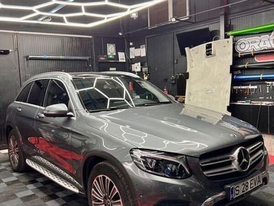 Mercedes GLC300