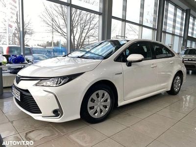 Second-hand Toyota Corolla Business Edition 98 CP (72 kW) 2021 Culoarealb Berlinǎ