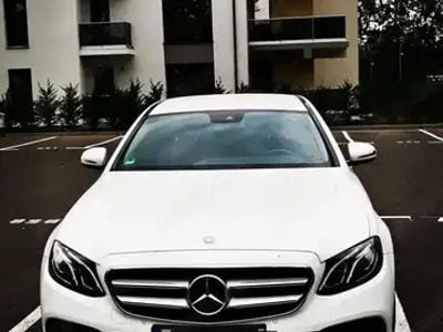 Mercedes E200