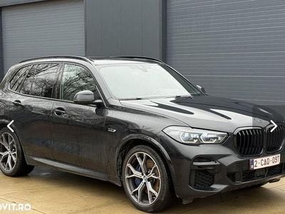 Culoarenegru Second-hand 2023 BMW X5 Comfort Edition SUV | 52.030 EUR (Preț bun)