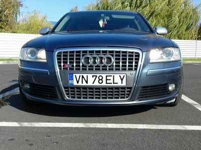 Gri Utilizat 2007 Audi S8 Berlinǎ | 10.500 EUR