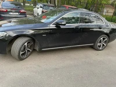 Mercedes E200