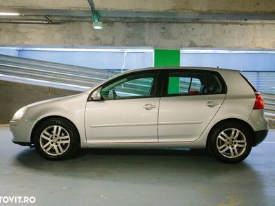 second-hand VW Golf V 