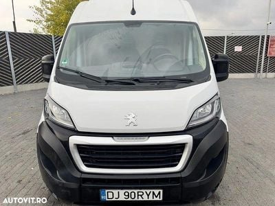 Second-hand Peugeot Boxer 140 CP (102 kW) 2022 Culoarealb Van