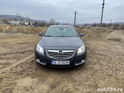 second-hand Opel Insignia 2.0CDTI 160cai an 2009 hatchback