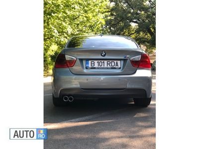Gri Utilizat 2006 BMW 325 Berlinǎ | 6.900 EUR
