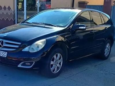 Utilizat 2006 Mercedes R320 Monovolum | 3.999 EUR
