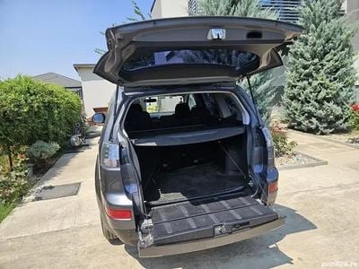 Gri Utilizat 2008 Mitsubishi Outlander SUV | 5.100 EUR
