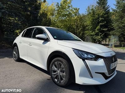 Second-hand Peugeot e-208 Style 100 kW (136 CP) 2022 Culoarealb Hatchback