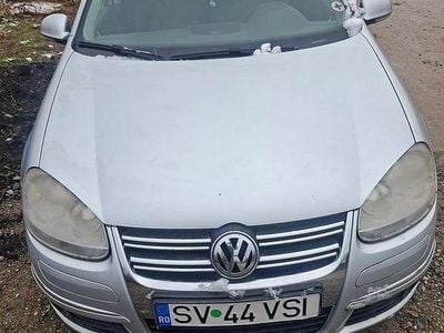 Second-hand VW Jetta Comfortline 102 CP (75 kW) 2009 Culoaregri Berlinǎ