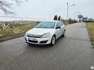 Second-hand Opel Astra 80 CP (58 kW) 2005 Gri Hatchback