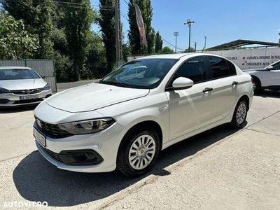 Second-hand Fiat Tipo City Life 100 CP (73 kW) 2022 Alb Berlinǎ