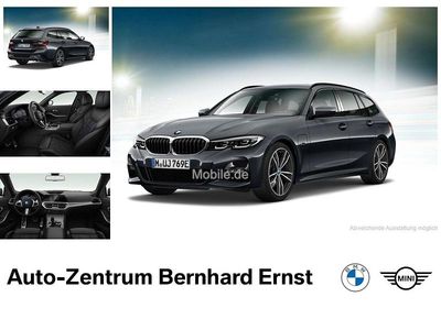 Utilizat 2022 BMW 330e M Sport Break | 35.462 EUR (Preț bun)