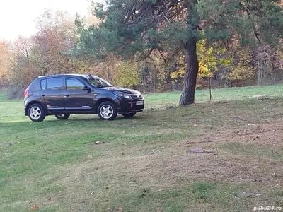 Utilizat 2010 Dacia Sandero Berlinǎ | 2.800 EUR (Preț OK)