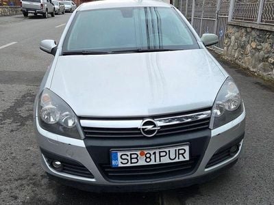 Culoareargint Second-hand 2006 Opel Astra Hatchback | 1.850 EUR (Preț OK)