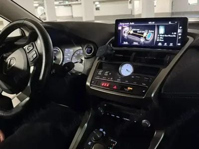 Lexus NX300h