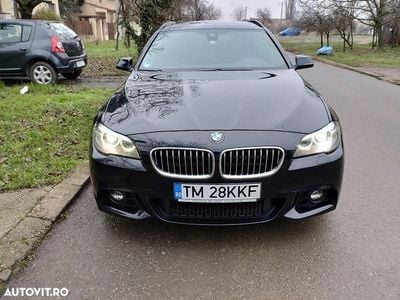 Culoarealbastru Utilizat 2014 BMW 520 Luxury Line Break | 11.950 EUR (Preț bun)