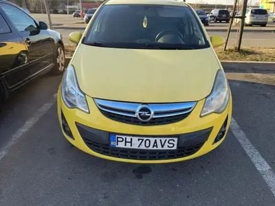 Second-hand Opel Corsa 88 CP (64 kW) 2012 Galben Berlinǎ