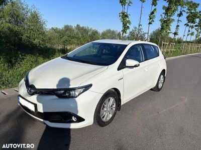 Toyota Auris Hybrid