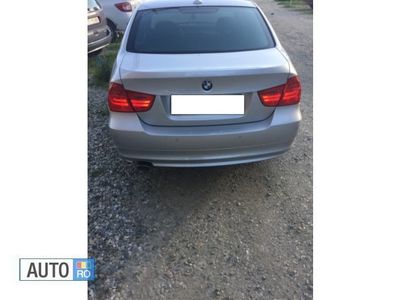 Second-hand BMW 318 143 CP (105 kW) 2009 Gri Berlinǎ