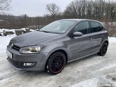 Gri Utilizat 2010 VW Polo Team Hatchback | 3.700 EUR