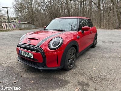 Second-hand Mini Cooper SE 135 kW (184 CP) 2022 Culoarerosu Hatchback