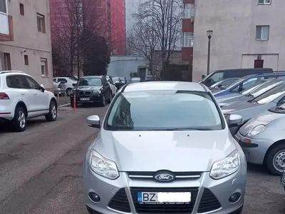 Second-hand Ford Focus 95 CP (69 kW) 2012 Gri Hatchback
