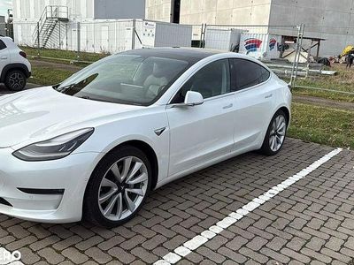Second-hand Tesla Model 3 258 kW (351 CP) 2019 Culoarealb Berlinǎ