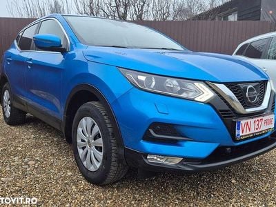 Culoarenegru Second-hand 2017 Nissan Qashqai N-Connecta SUV | 12.899 EUR (Puțin scump)