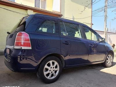 Culoarealbastru Utilizat 2006 Opel Zafira Design Edition Monovolum | 2.250 EUR (Preț OK)