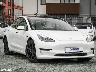 Culoarealb Utilizat 2021 Tesla Model 3 Standard Range Plus Berlinǎ | 24.672 EUR (Preț OK)