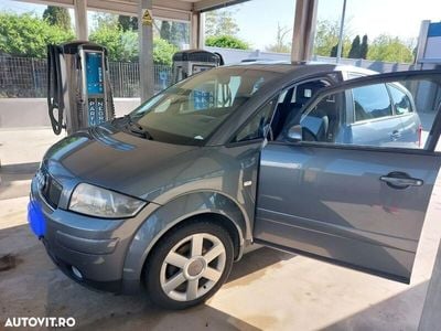 Gri Utilizat 2002 Audi A2 Hatchback | 2.340 EUR