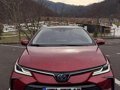 Second-hand Toyota Corolla 122 CP (89 kW) 2019 Culoarerosu Berlinǎ