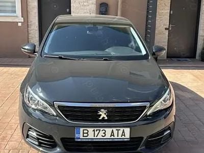 Second-hand Peugeot 308 Active 102 CP (75 kW) 2019 Gri Hatchback