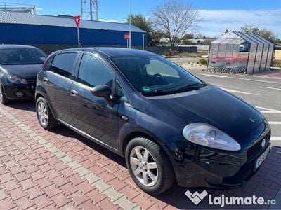 Albastru Utilizat 2011 Fiat Punto | 1.800 EUR