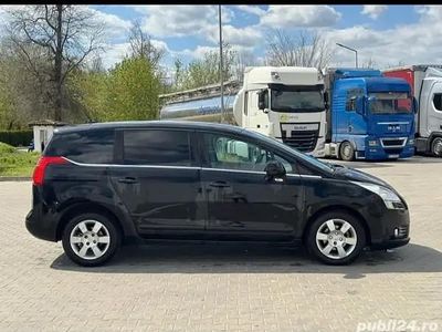 Negru Utilizat 2011 Peugeot 5008 Monovolum | 5.300 EUR (Puțin scump)