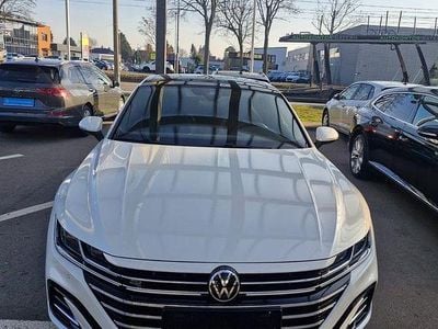 Culoarealb Second-hand 2022 VW Arteon R-line Berlinǎ | 33.688 EUR (Scump)
