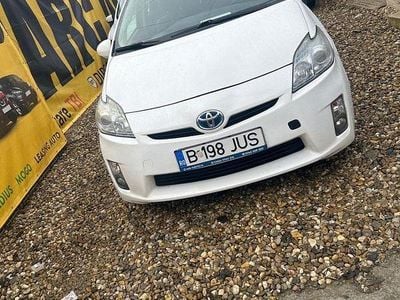 Second-hand Toyota Prius Luna 99 CP (72 kW) 2012 Culoarealb Hatchback