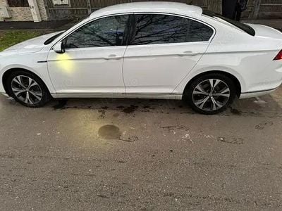 Utilizat 2018 VW Passat GTE Berlinǎ | 19.000 EUR (Preț OK)