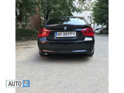 Second-hand BMW 320 Sport Line 163 CP (119 kW) 2005 Negru Berlinǎ
