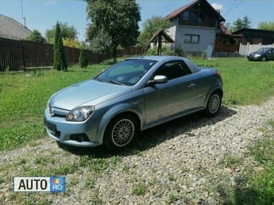 Gri Utilizat 2006 Opel Tigra Cabrio | 1.600 EUR