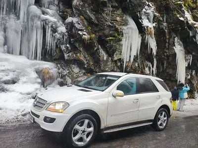 Second-hand Mercedes ML280 280 CP (205 kW) 2008 Alb SUV