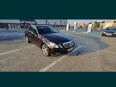Mercedes E200