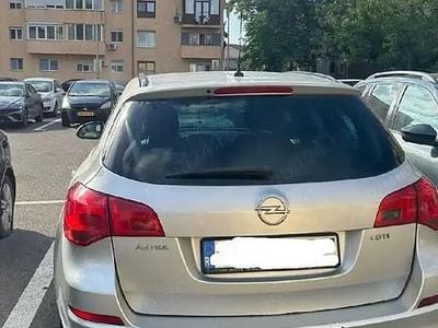 Second-hand Opel Astra 126 CP (92 kW) 2011 Break