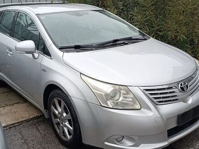 second-hand Toyota Avensis Combi 2.2 D-4D Automatik Edition