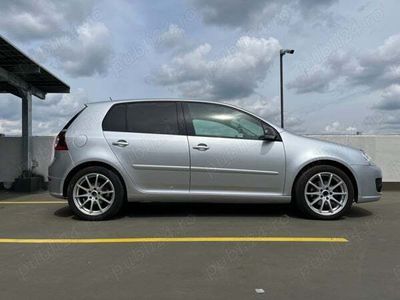 second-hand VW Golf V R32 look