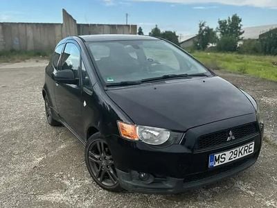 Negru Second-hand 2009 Mitsubishi Colt Coupe | 2.500 EUR