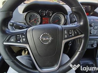 Maro Utilizat 2016 Opel Zafira Tourer Monovolum | 8.500 EUR (Scump)