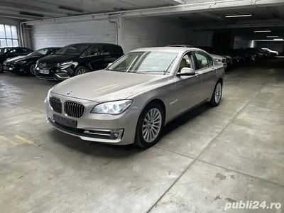 BMW 730