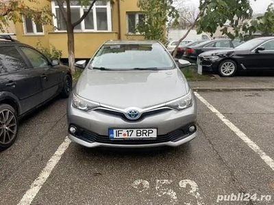 Toyota Auris Hybrid